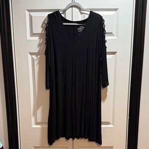Torrid Super Soft Knee Length Black V-Neck Dress with Cut-Out Sleeves. NWT